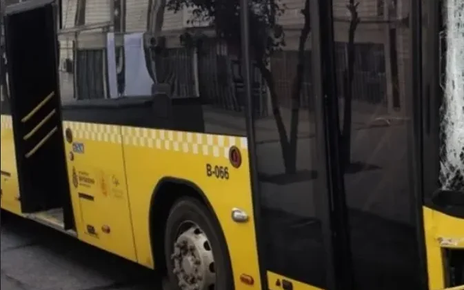 Bakırköy’de İETT otobüsünde yangın çıktı